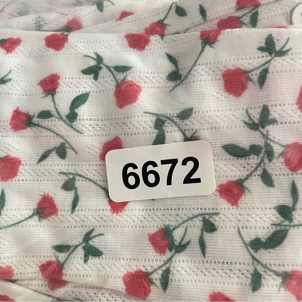 New! For Love & Lemons pointelle roses floral print white PJ top 26672 - Picture 9 of 9